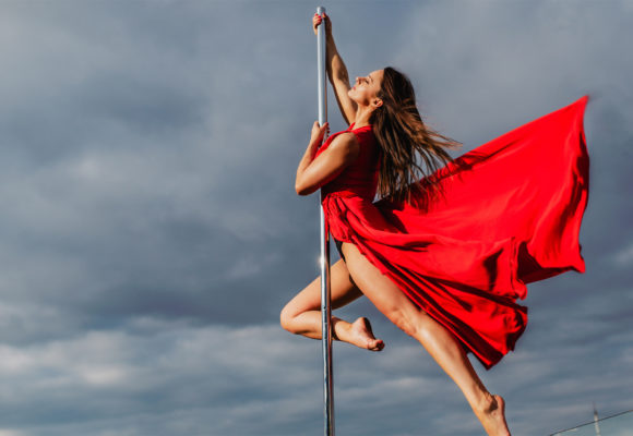 POLE DANCE